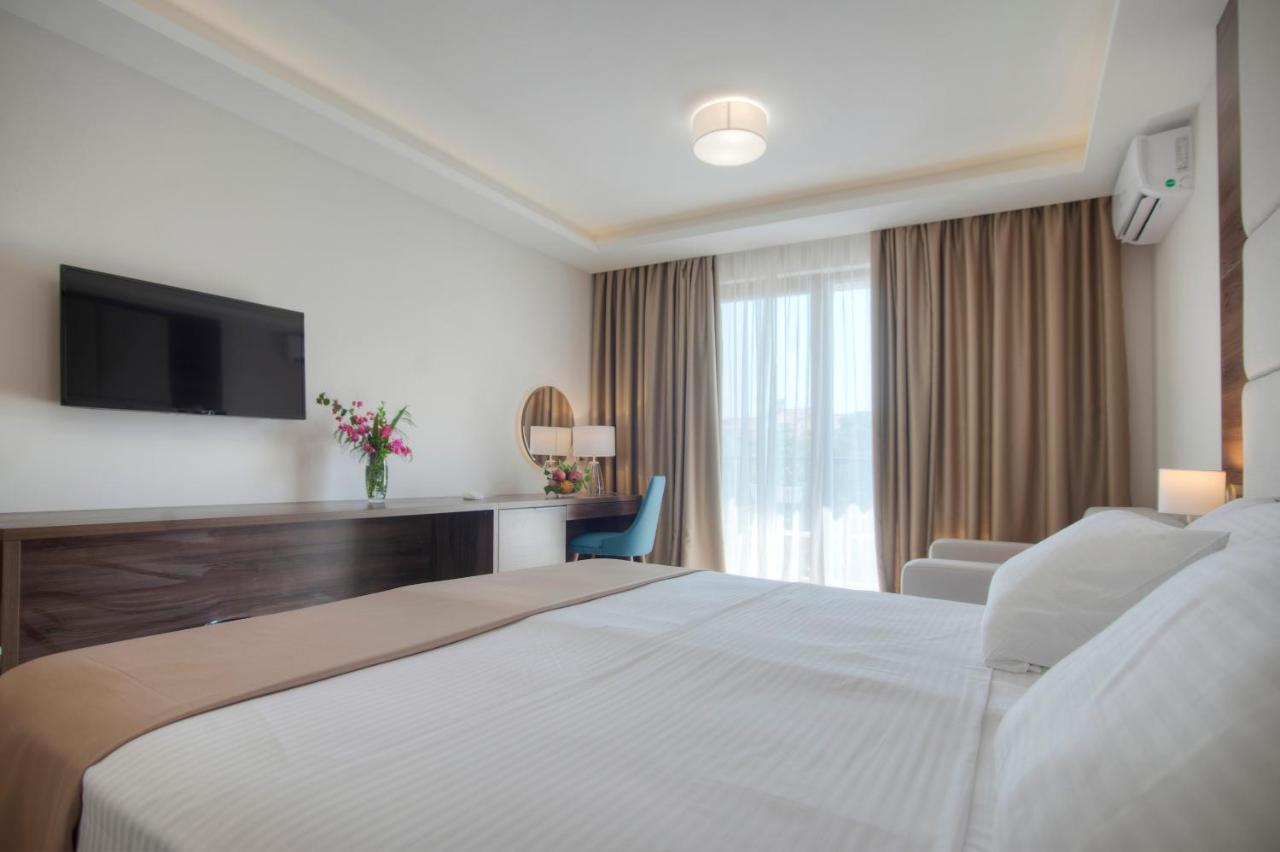 Hotel Twelve By Aycon Budva Ngoại thất bức ảnh
