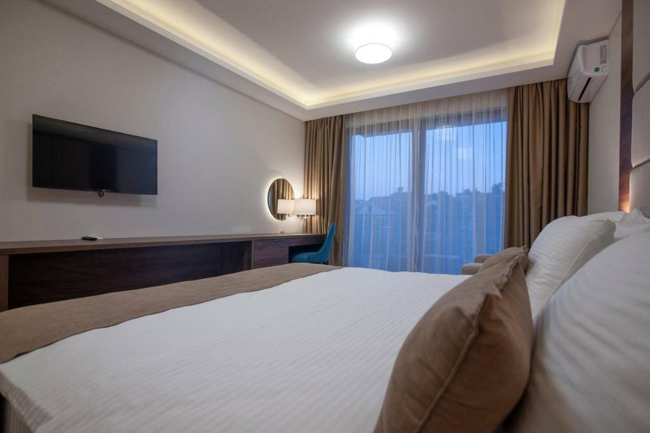Hotel Twelve By Aycon Budva Ngoại thất bức ảnh
