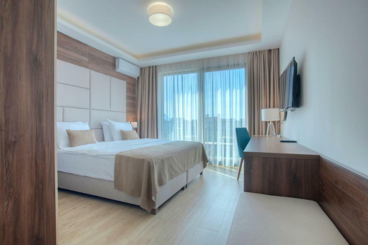 Hotel Twelve By Aycon Budva Ngoại thất bức ảnh
